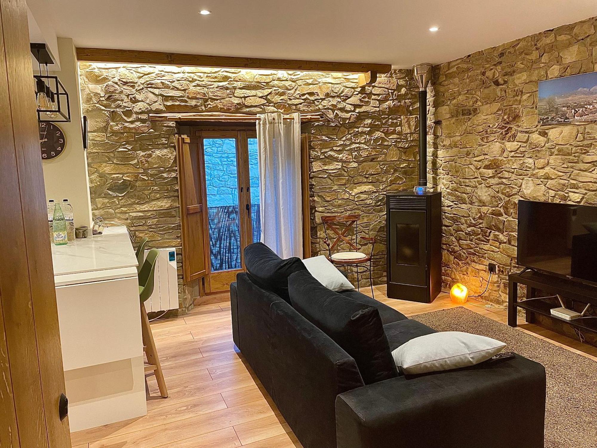 Appartement Un Poble Precios